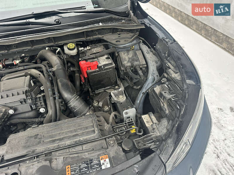 Позашляховик / Кросовер Ford Escape 2024 в Рівному