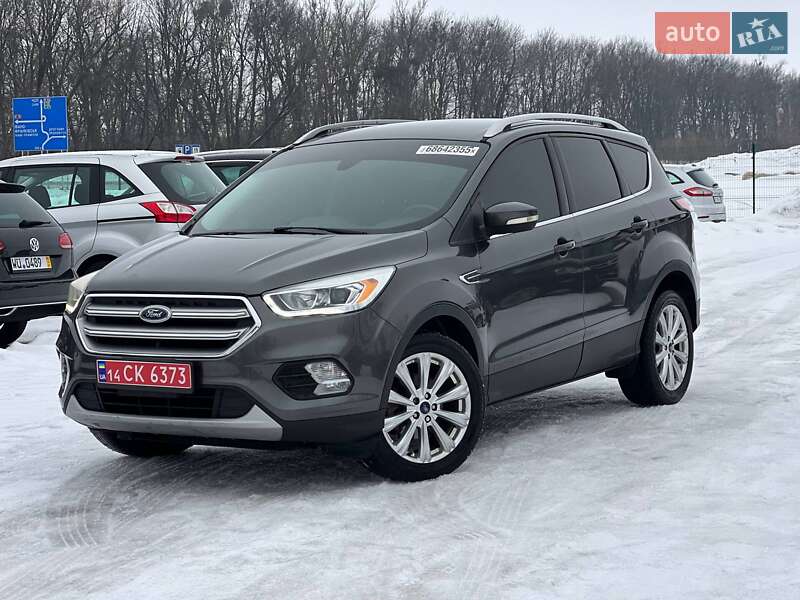 Внедорожник / Кроссовер Ford Escape 2017 в Стрые