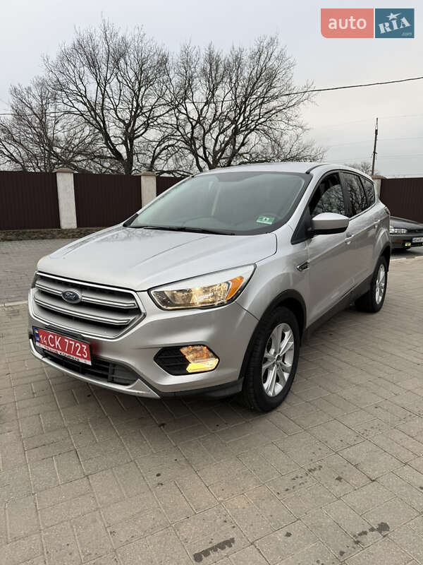 Внедорожник / Кроссовер Ford Escape 2017 в Вознесенске