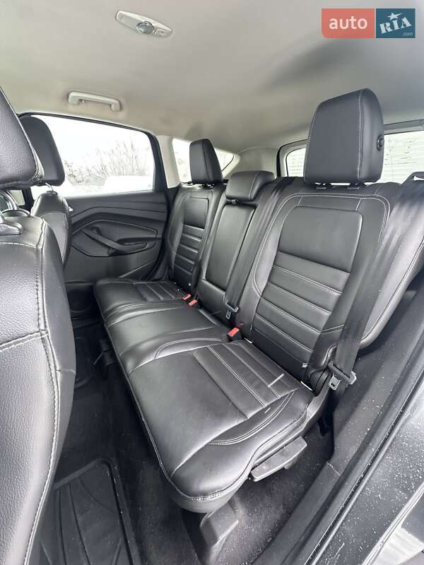 Внедорожник / Кроссовер Ford Escape 2016 в Белогородке