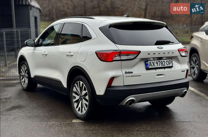 Внедорожник / Кроссовер Ford Escape 2020 в Киеве