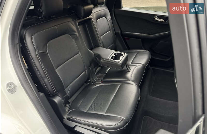 Внедорожник / Кроссовер Ford Escape 2020 в Киеве