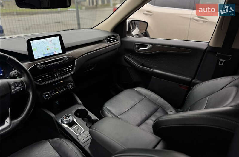 Внедорожник / Кроссовер Ford Escape 2020 в Киеве