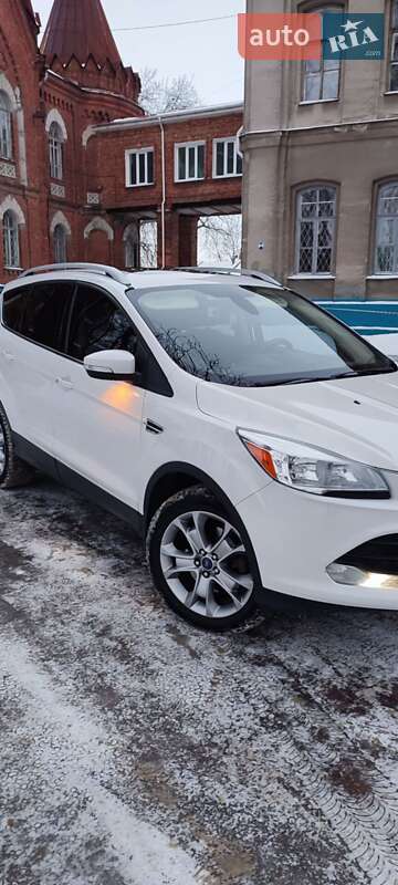 Внедорожник / Кроссовер Ford Escape 2014 в Сумах