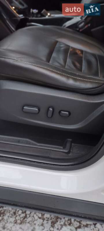 Внедорожник / Кроссовер Ford Escape 2014 в Сумах