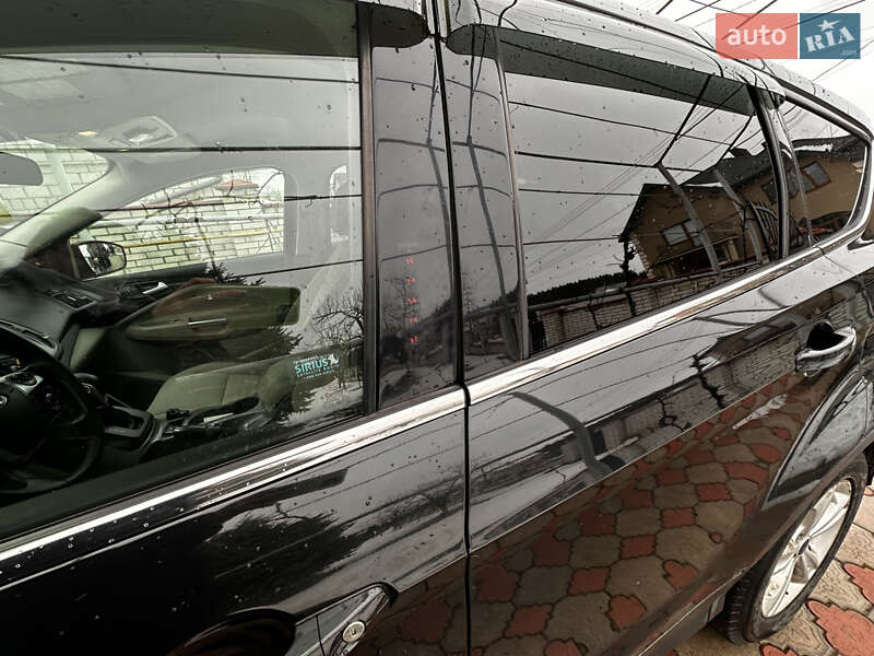 Позашляховик / Кросовер Ford Escape 2015 в Миколаєві