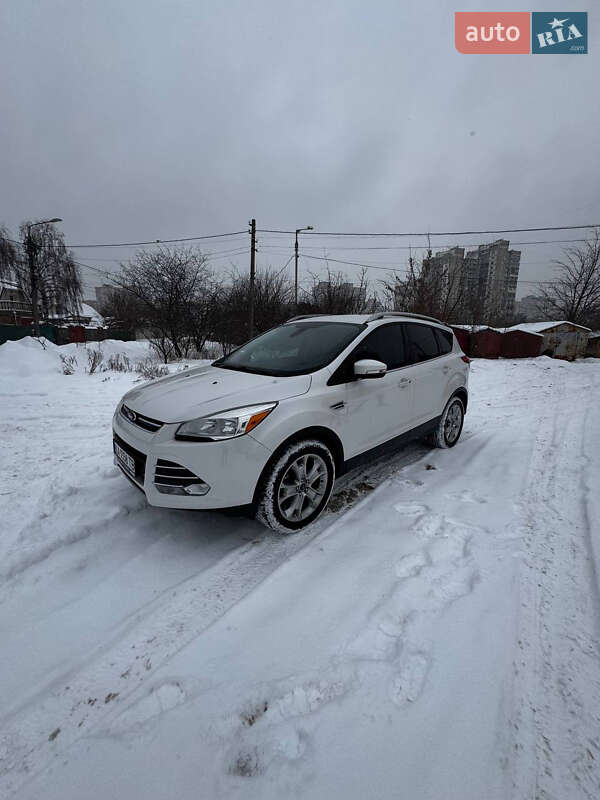 Позашляховик / Кросовер Ford Escape 2016 в Києві