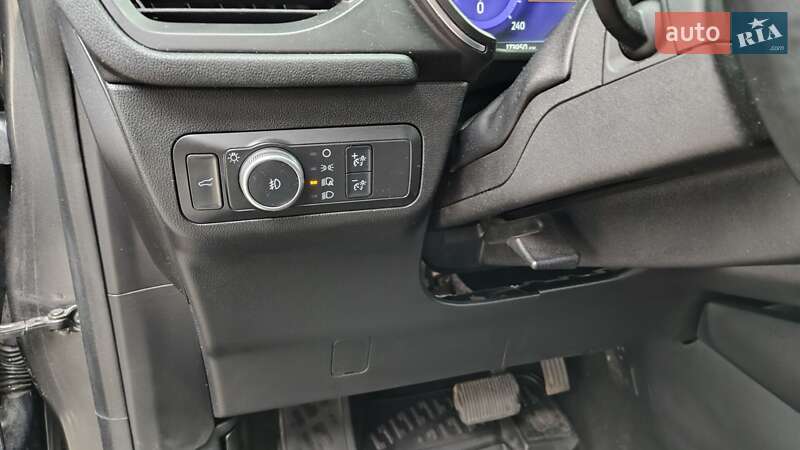 Позашляховик / Кросовер Ford Escape 2020 в Кривому Розі фото 17 Позашляховик / Кросовер Ford Escape 2020 в Кривому Розі