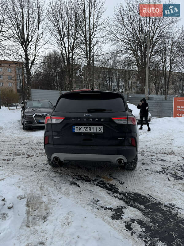 Позашляховик / Кросовер Ford Escape 2019 в Рівному