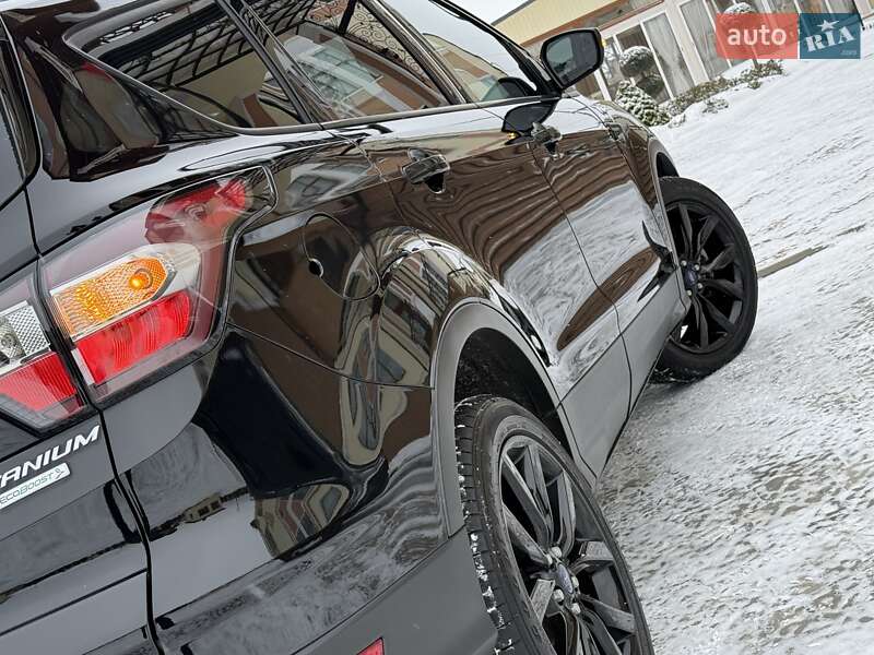 Позашляховик / Кросовер Ford Escape 2018 в Дрогобичі