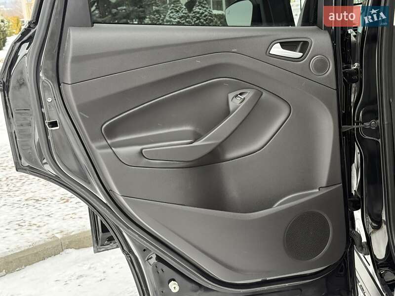 Позашляховик / Кросовер Ford Escape 2018 в Дрогобичі