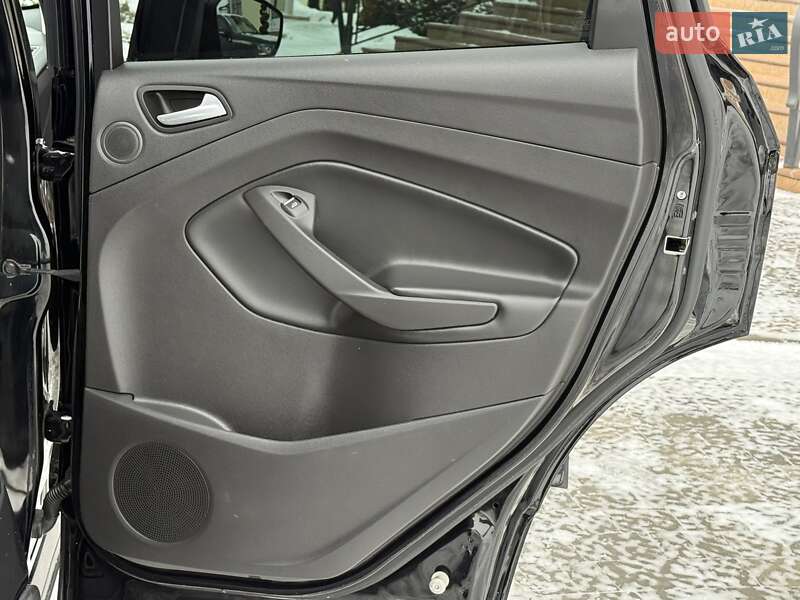 Позашляховик / Кросовер Ford Escape 2018 в Дрогобичі