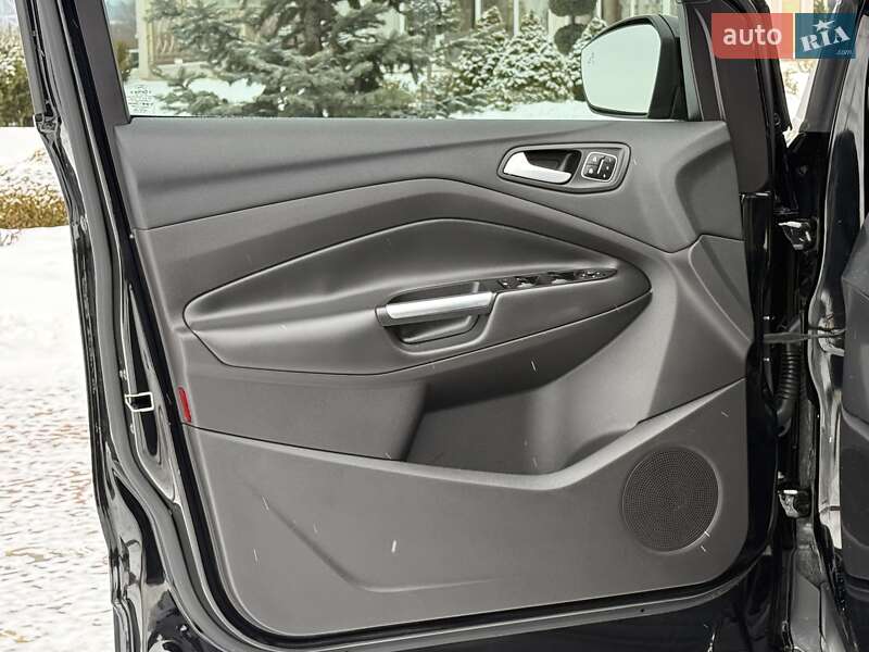 Позашляховик / Кросовер Ford Escape 2018 в Дрогобичі