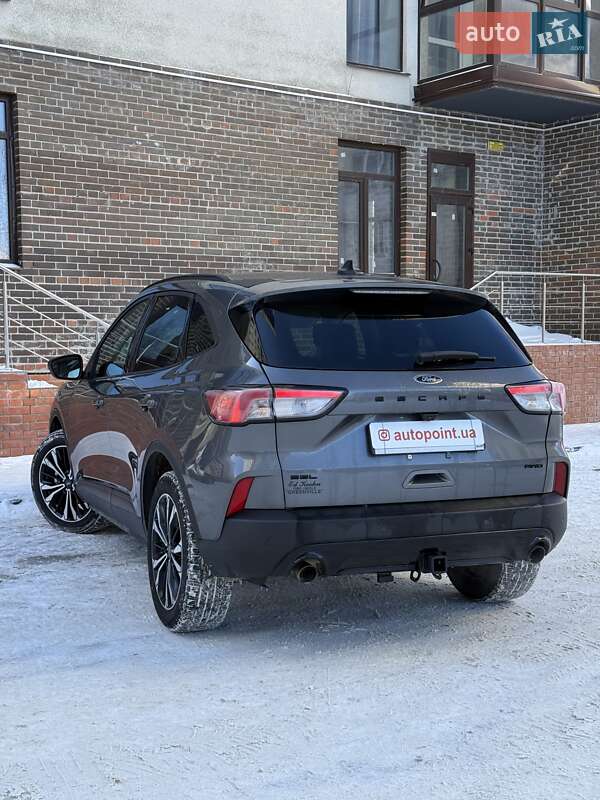 Внедорожник / Кроссовер Ford Escape 2021 в Сумах