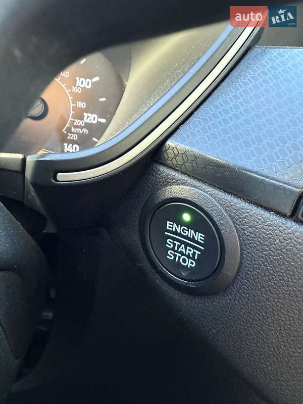 Внедорожник / Кроссовер Ford Escape 2021 в Сумах