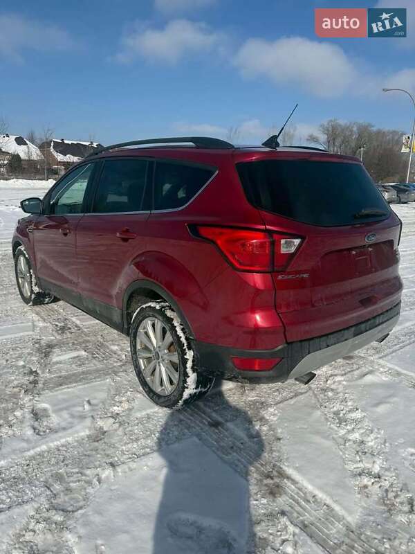 Внедорожник / Кроссовер Ford Escape 2019 в Львове