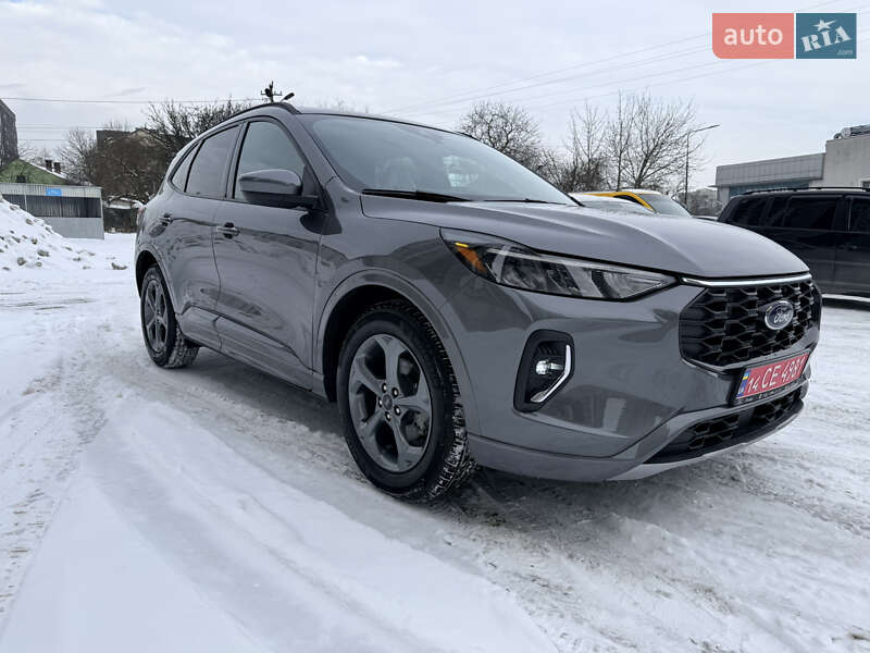 Внедорожник / Кроссовер Ford Escape 2023 в Львове