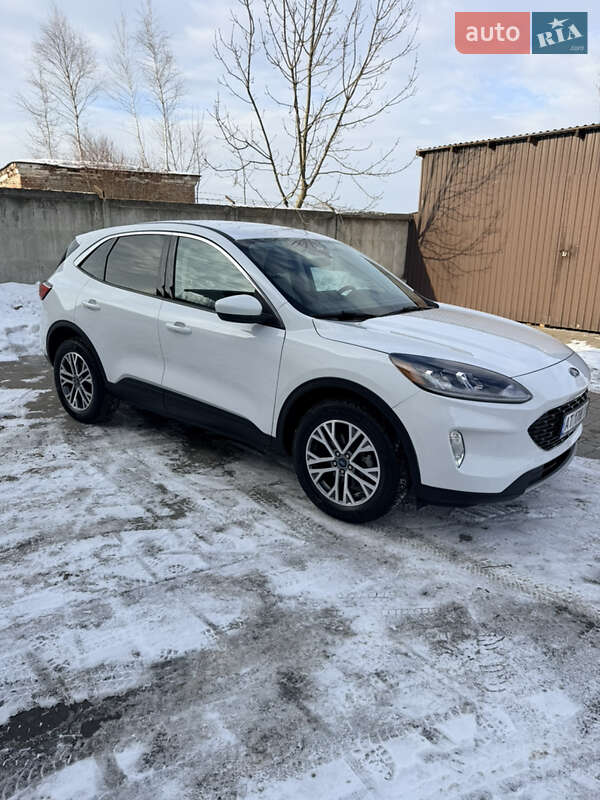 Внедорожник / Кроссовер Ford Escape 2022 в Ивано-Франковске