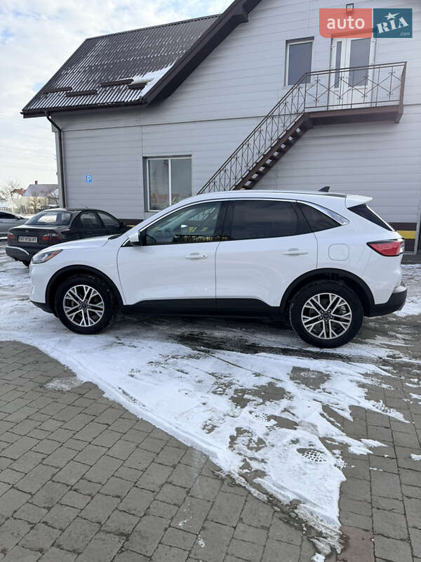 Внедорожник / Кроссовер Ford Escape 2022 в Ивано-Франковске