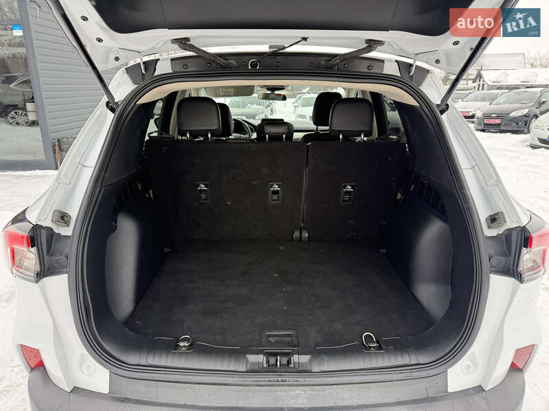 Позашляховик / Кросовер Ford Escape 2020 в Умані фото 15 Позашляховик / Кросовер Ford Escape 2020 в Умані