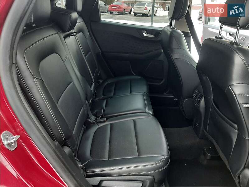 Позашляховик / Кросовер Ford Escape 2020 в Львові