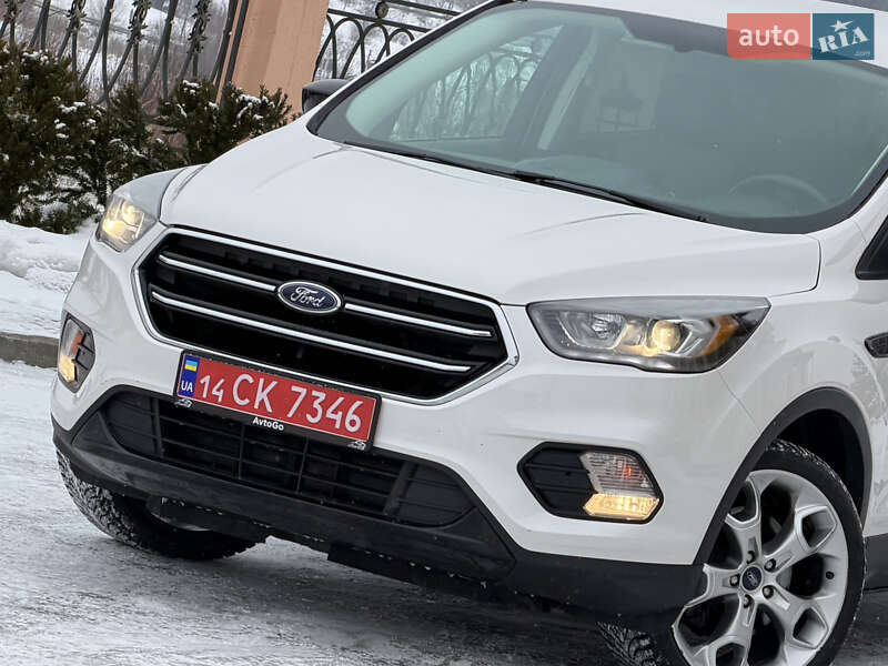 Внедорожник / Кроссовер Ford Escape 2018 в Дрогобыче