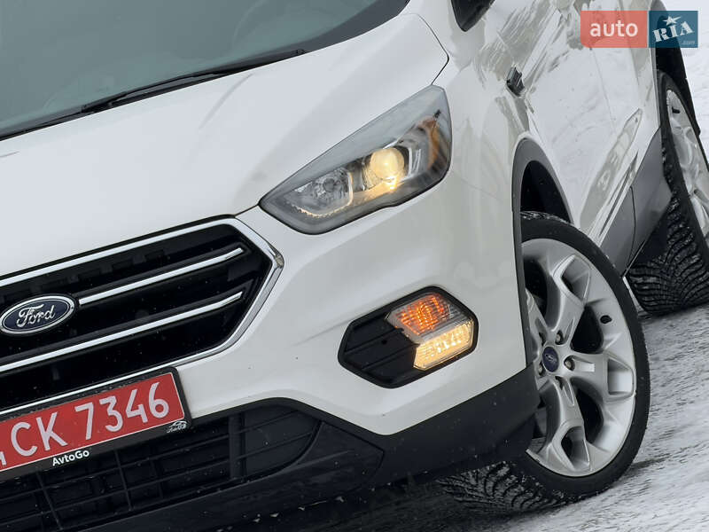 Внедорожник / Кроссовер Ford Escape 2018 в Дрогобыче