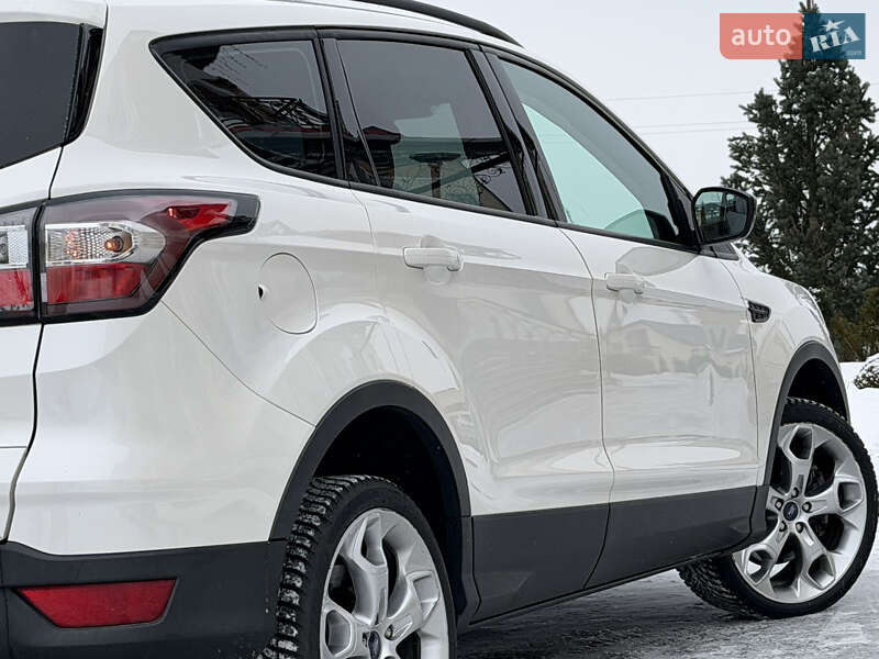 Внедорожник / Кроссовер Ford Escape 2018 в Дрогобыче