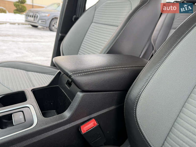 Внедорожник / Кроссовер Ford Escape 2018 в Дрогобыче