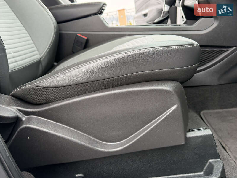 Внедорожник / Кроссовер Ford Escape 2018 в Дрогобыче