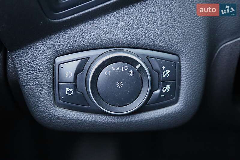 Внедорожник / Кроссовер Ford Escape 2015 в Киеве фото 23 Внедорожник / Кроссовер Ford Escape 2015 в Киеве