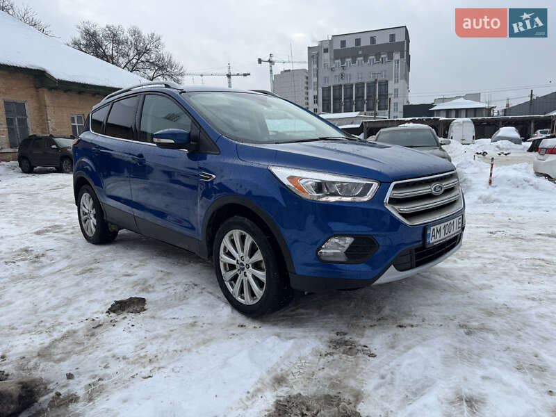 Внедорожник / Кроссовер Ford Escape 2017 в Житомире