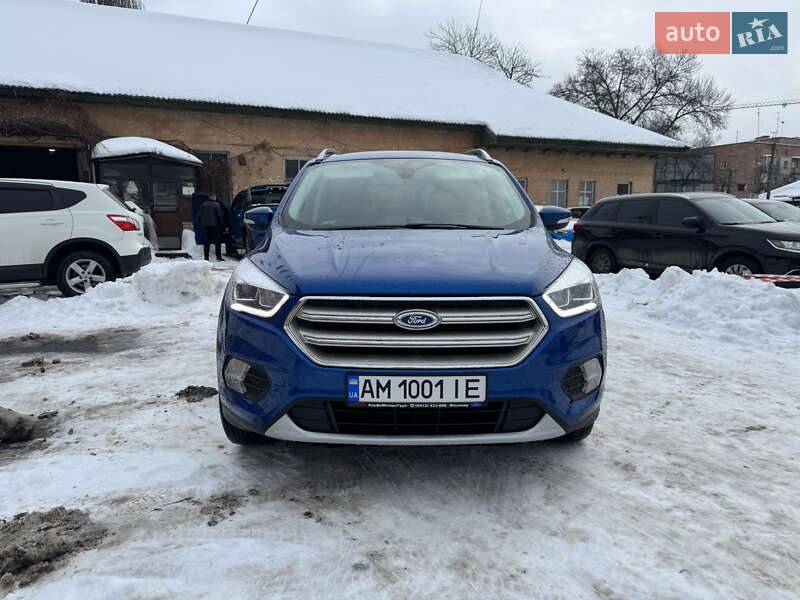 Внедорожник / Кроссовер Ford Escape 2017 в Житомире