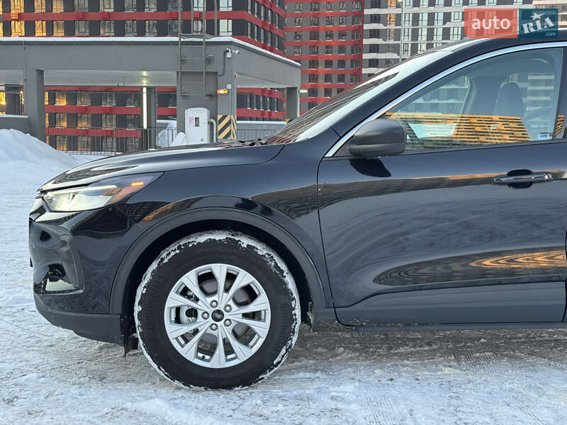 Позашляховик / Кросовер Ford Escape 2023 в Києві