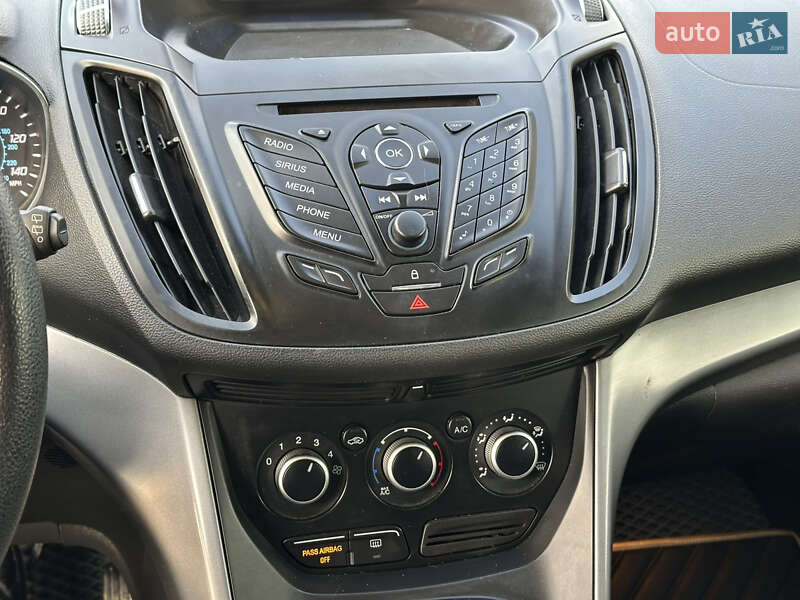 Позашляховик / Кросовер Ford Escape 2015 в Харкові фото 32 Позашляховик / Кросовер Ford Escape 2015 в Харкові