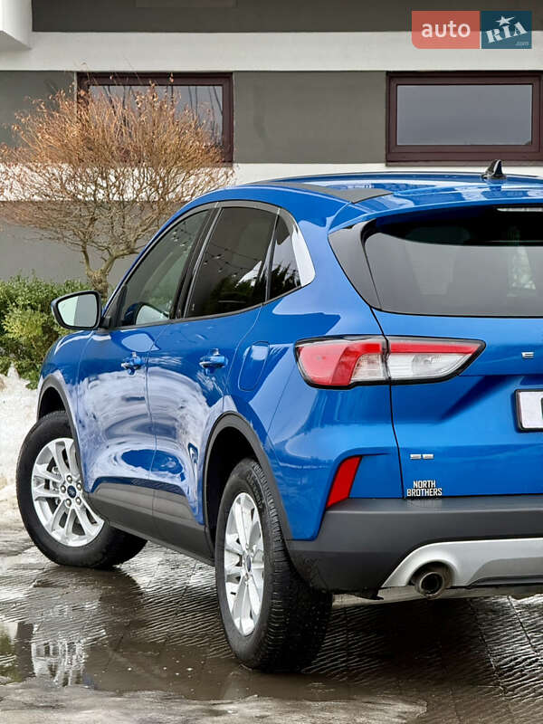 Внедорожник / Кроссовер Ford Escape 2019 в Стрые