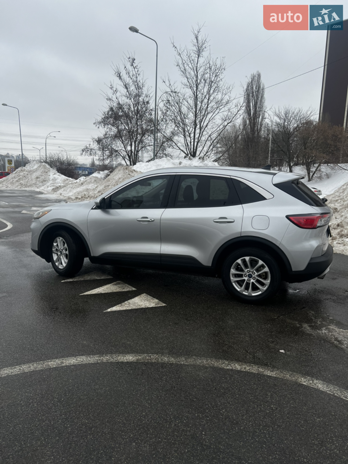 2020 Ford Escape - мініатюра 3