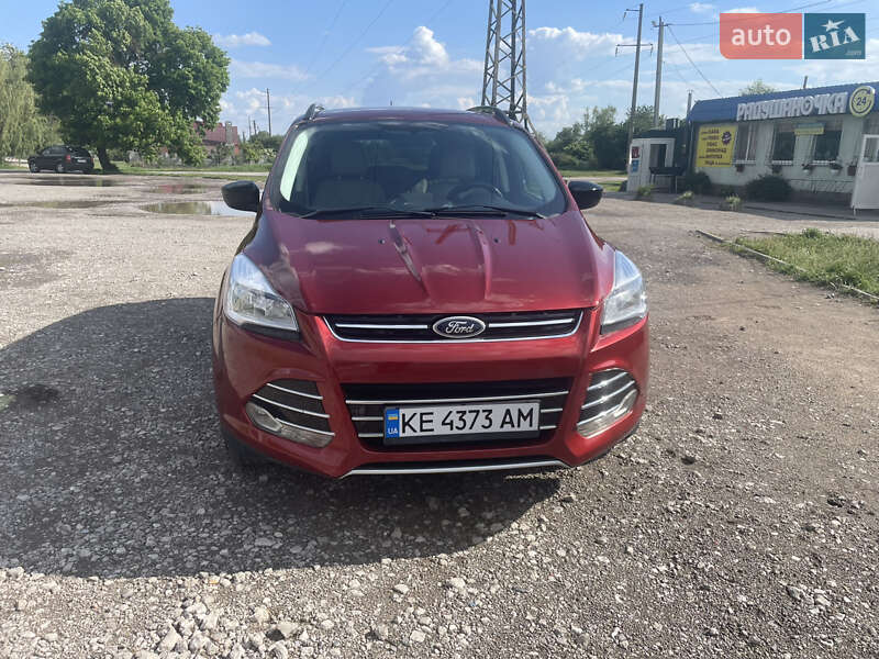 Внедорожник / Кроссовер Ford Escape 2015 в Кривом Роге