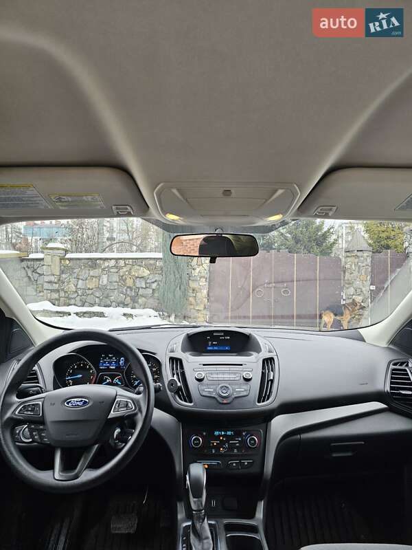 Позашляховик / Кросовер Ford Escape 2017 в Івано-Франківську
