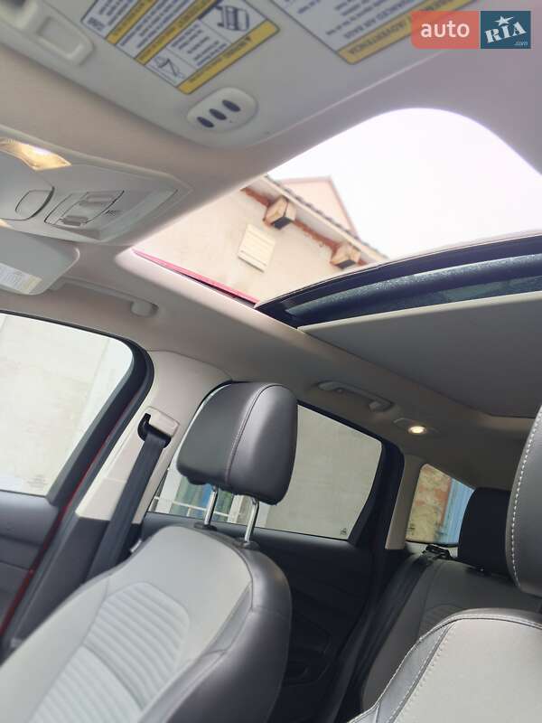 Позашляховик / Кросовер Ford Escape 2017 в Рівному