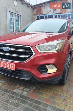 Позашляховик / Кросовер Ford Escape 2017 в Рівному