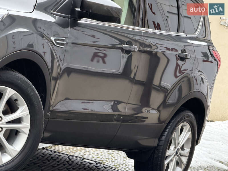 Позашляховик / Кросовер Ford Escape 2019 в Дрогобичі