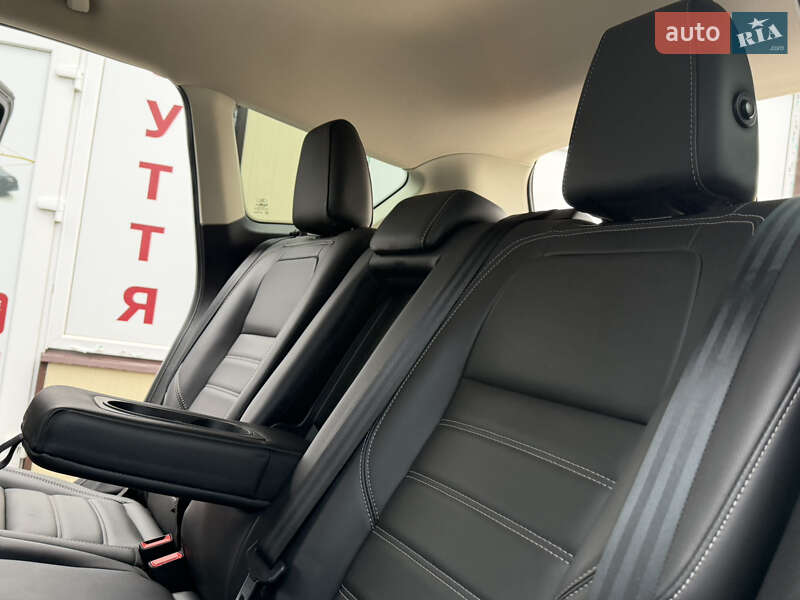 Позашляховик / Кросовер Ford Escape 2019 в Дрогобичі