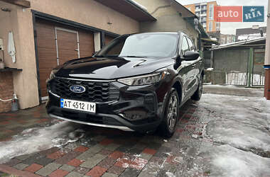 Позашляховик / Кросовер Ford Escape 2025 в Івано-Франківську