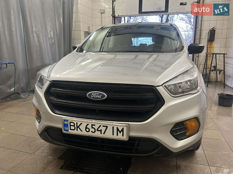 Внедорожник / Кроссовер Ford Escape 2018 в Ровно фото 3 Внедорожник / Кроссовер Ford Escape 2018 в Ровно
