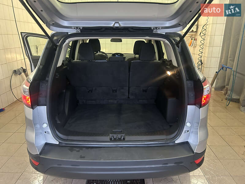 Внедорожник / Кроссовер Ford Escape 2018 в Ровно фото 15 Внедорожник / Кроссовер Ford Escape 2018 в Ровно