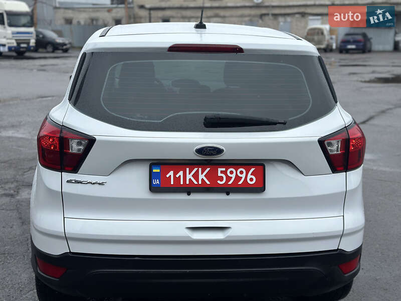 Позашляховик / Кросовер Ford Escape 2019 в Кременчуці фото 10 Позашляховик / Кросовер Ford Escape 2019 в Кременчуці