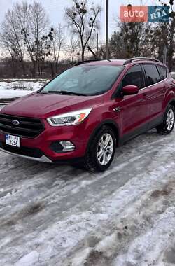 Позашляховик / Кросовер Ford Escape 2018 в Каневі