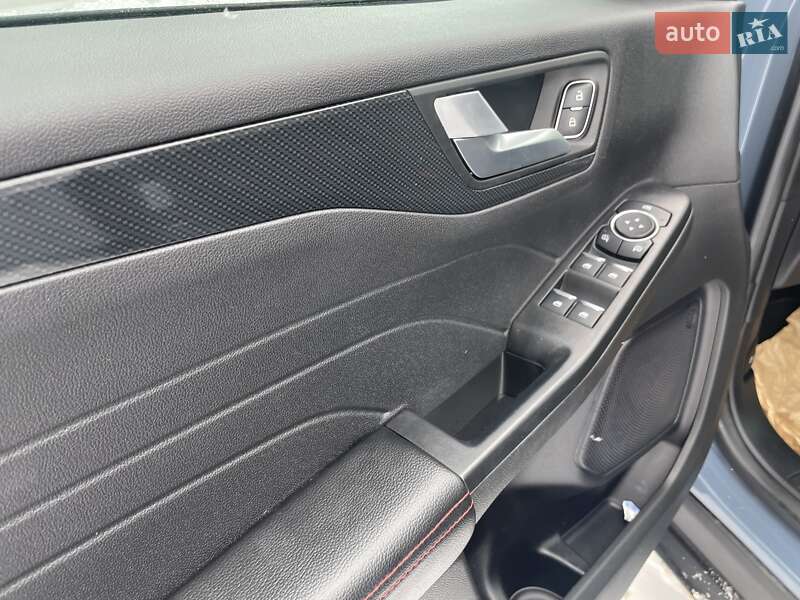 Внедорожник / Кроссовер Ford Escape 2023 в Киеве