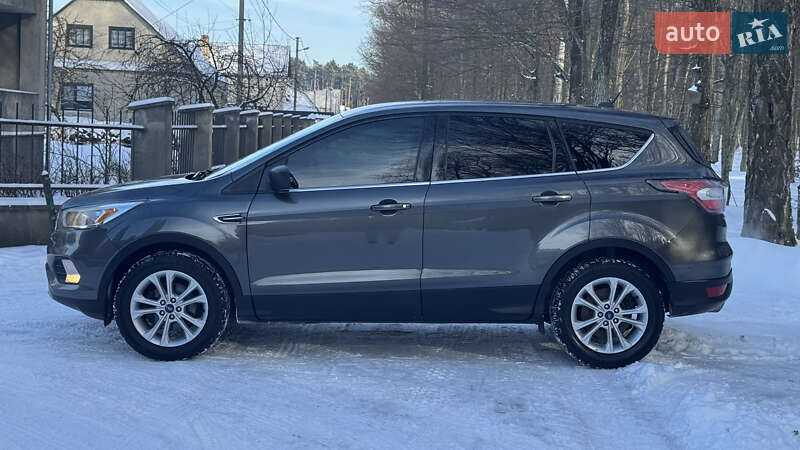 Позашляховик / Кросовер Ford Escape 2017 в Дубні фото 3 Позашляховик / Кросовер Ford Escape 2017 в Дубні
